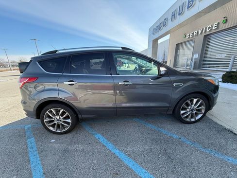Used 2015 Ford Escape SE w/ SE Chrome Package image 12