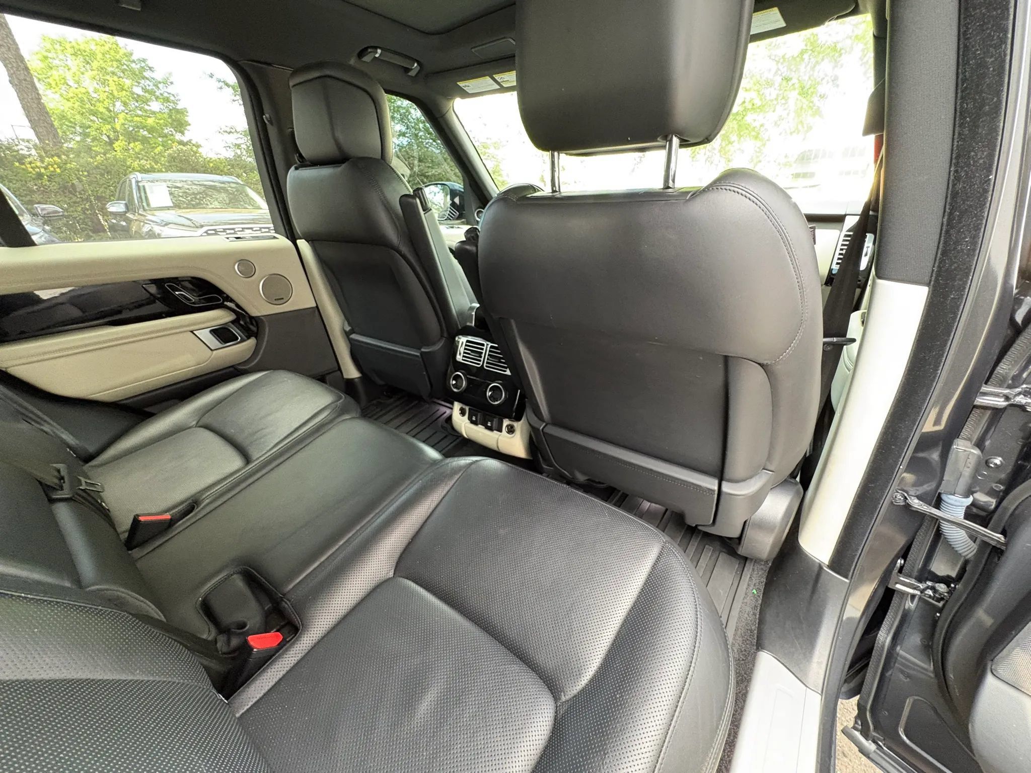 Used 2020 Land Rover Range Rover HSE AWD/4WD image 16
