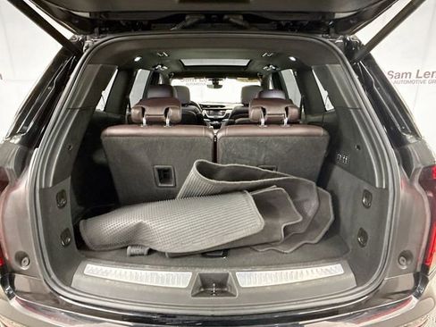 Used 2022 Cadillac XT6 Premium Luxury w/ Technology Package image 29