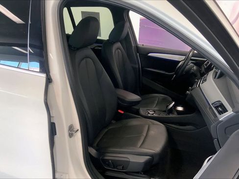 Used 2022 BMW X1 sDrive28i w/ Convenience Package image 12