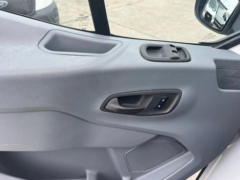 Used 2017 Ford Transit 350 130 Low Roof RWD image 19
