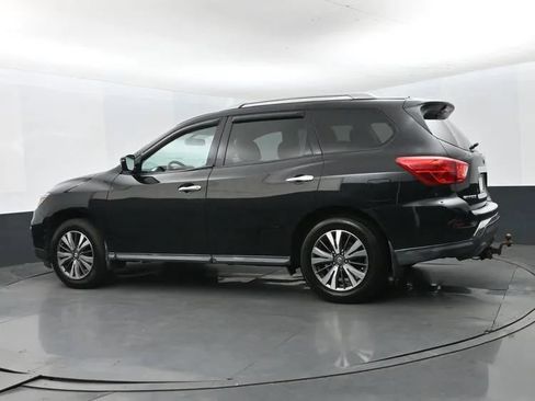 Used 2017 Nissan Pathfinder SV AWD/4WD image 9