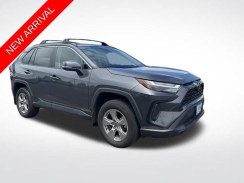 Used 2022 Toyota RAV4 XLE w/ Convenience Package AWD/4WD image 1