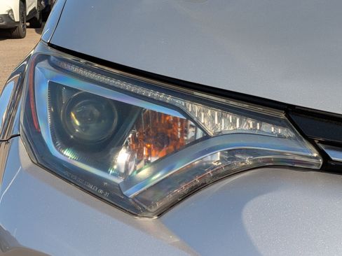 Used 2016 Toyota RAV4 XLE image 6