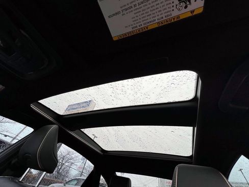 Used 2025 Toyota Crown Limited w/ Advanced Technology Package image 32