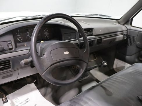 Used 1993 Ford F150 2WD Regular Cab image 3