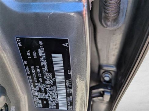 Used 2021 Toyota Highlander XLE image 27