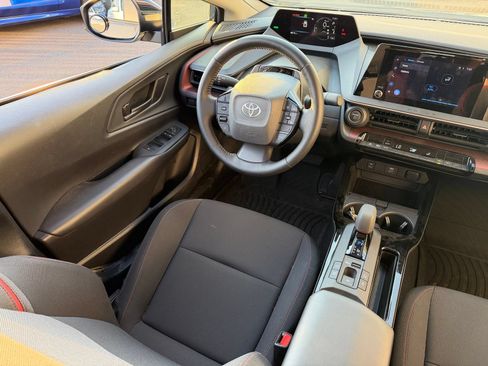 Used 2024 Toyota Prius Prime FWD image 6
