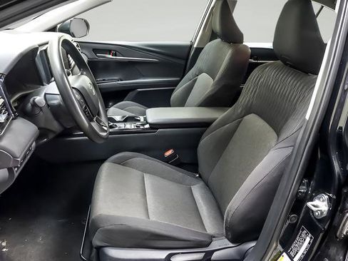 Certified 2025 Toyota Camry LE FWD image 8