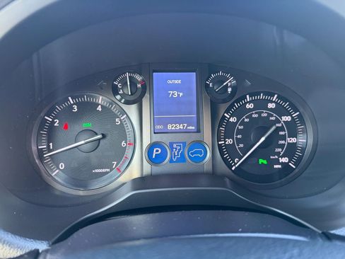 Used 2019 Lexus GX 460 image 19