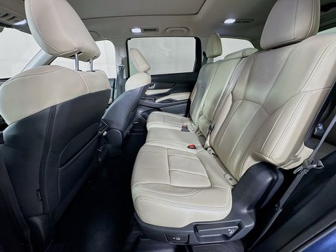 Used 2019 Subaru Ascent Limited image 22