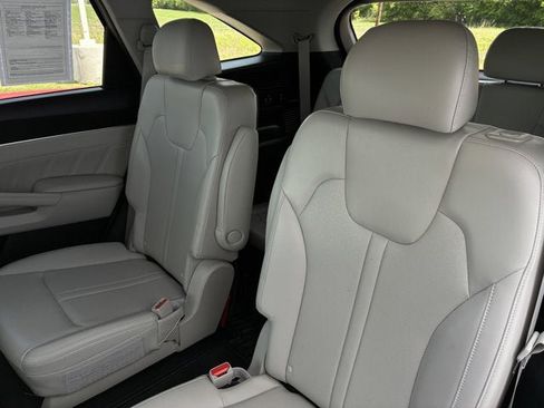Used 2023 Kia Sorento SX FWD image 24