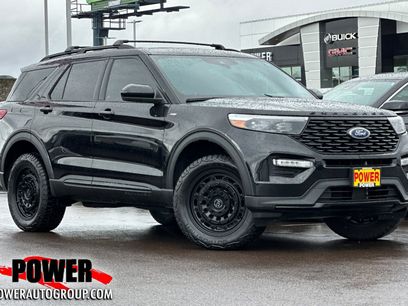 Used 2023 Ford Explorer ST-Line w/ Class IV Trailer Tow Package