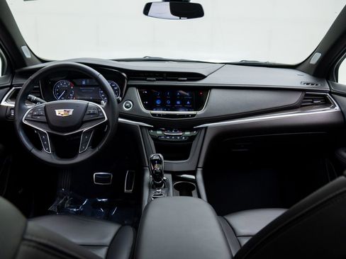 Certified 2022 Cadillac XT5 Sportv w/ LPO, Floor Liner Package image 14