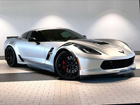 Used 2018 Chevrolet Corvette Grand Sport RWD image 12
