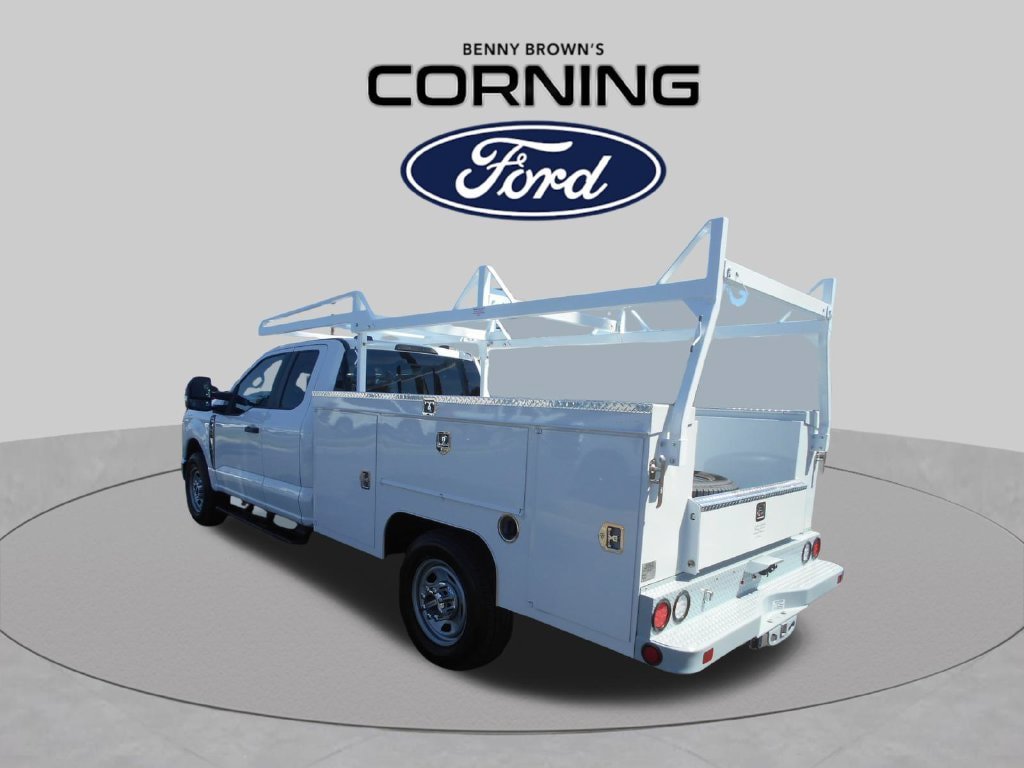 New 2025 Ford F350 XL w/ XL Chrome Package RWD image 3
