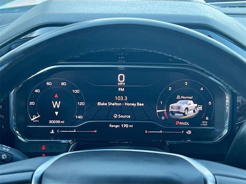 Used 2025 GMC Sierra 1500 SLT image 12