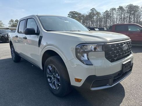 New 2025 Ford Maverick XLT w/ 4K Tow Package AWD/4WD image 2