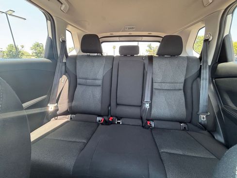 Used 2025 Nissan Rogue SV FWD image 40