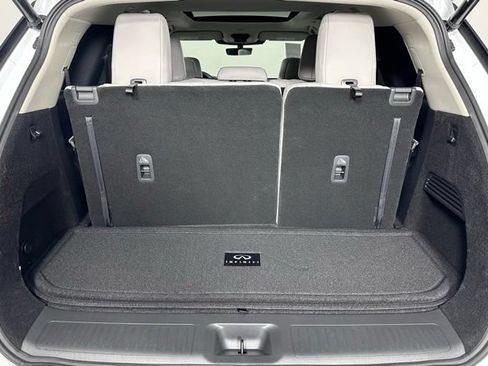 Certified 2026 INFINITI QX60 Luxe w/ Cargo Package AWD/4WD image 23