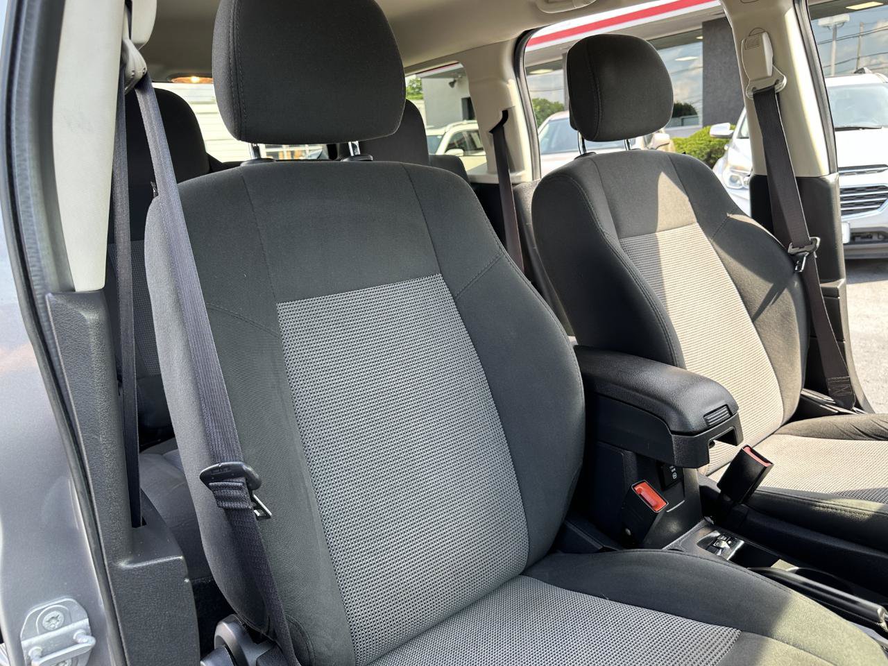 Used 2017 Jeep Patriot Latitude AWD/4WD image 45