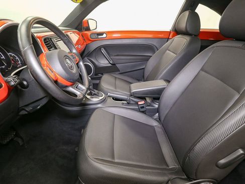 Used 2016 Volkswagen Beetle 1.8T FWD image 36