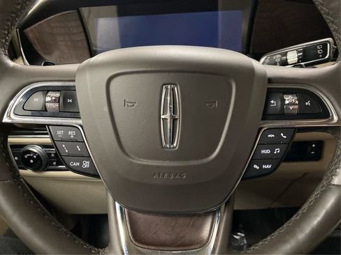 Used 2020 Lincoln Navigator L Reserve w/ Luxury Package AWD/4WD image 23