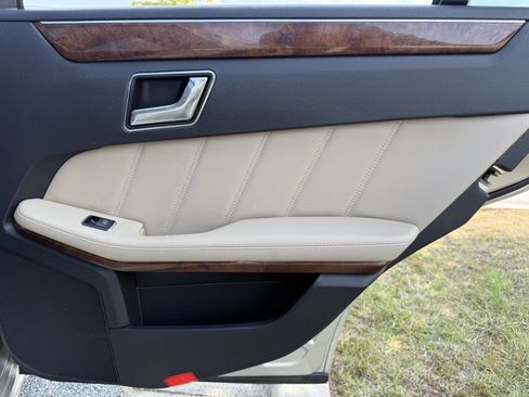 Used 2011 Mercedes-Benz E 350 Sedan image 45