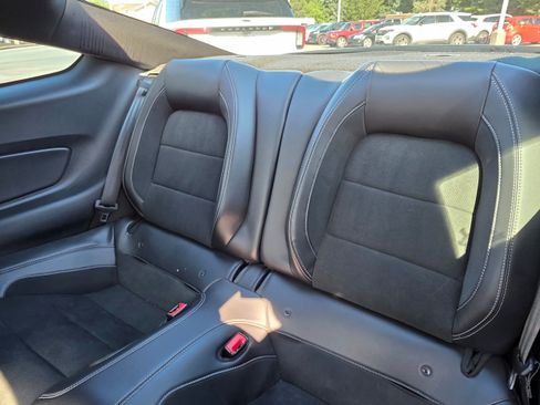 Used 2018 Ford Mustang Shelby GT350 w/ Convenience Package RWD image 10