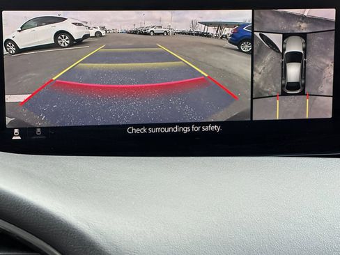 Used 2021 MAZDA MAZDA3 Hatchback w/Premium Plus Pkg image 18