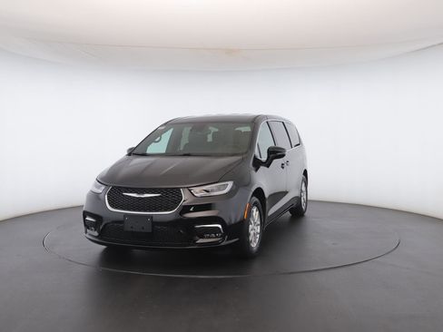 New 2026 Chrysler Pacifica Select FWD image 38