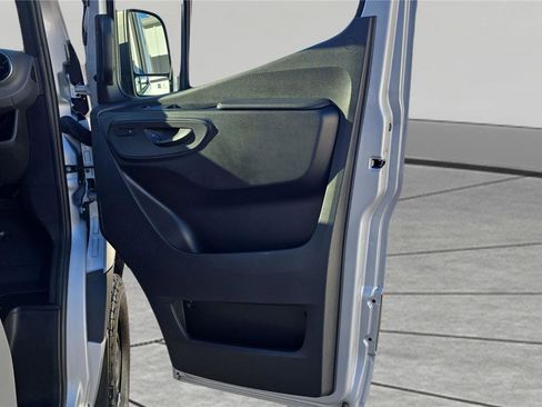 Used 2024 Mercedes-Benz Sprinter 2500 image 16