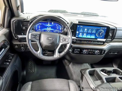 Used 2022 Chevrolet Silverado 1500 LT Trail Boss w/ Protection Package image 13