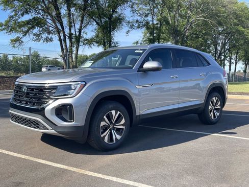 New 2026 Volkswagen Atlas Cross Sport SE FWD image 3