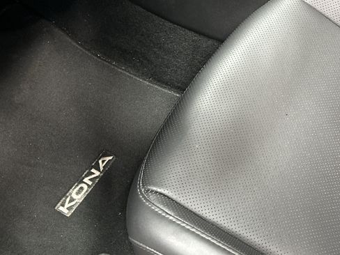 Used 2024 Hyundai Kona SEL AWD/4WD image 16