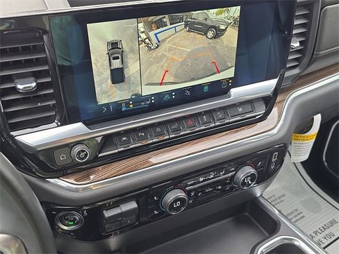 Used 2023 Chevrolet Silverado 1500 LT Trail Boss w/ LT Trail Boss Premium Package image 24