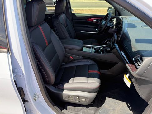 New 2026 Chevrolet Traverse RS FWD image 34