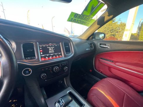 Used 2012 Dodge Charger SXT Plus image 30