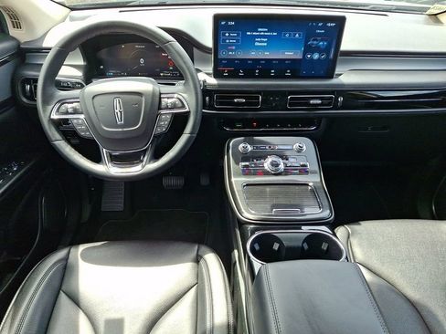 Certified 2023 Lincoln Nautilus AWD image 11