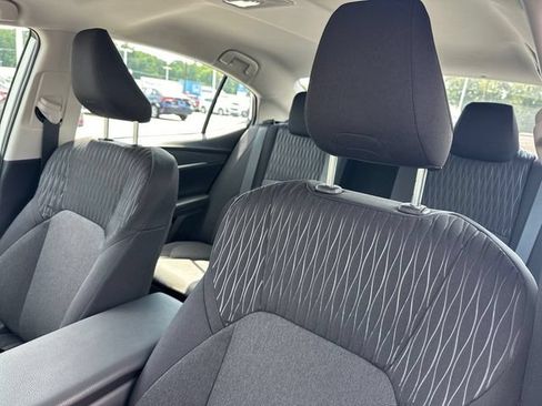 Used 2025 Toyota Camry LE w/ Convenience Package FWD image 16