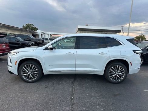 New 2026 Buick Enclave Avenir w/ Super Cruise Package image 7