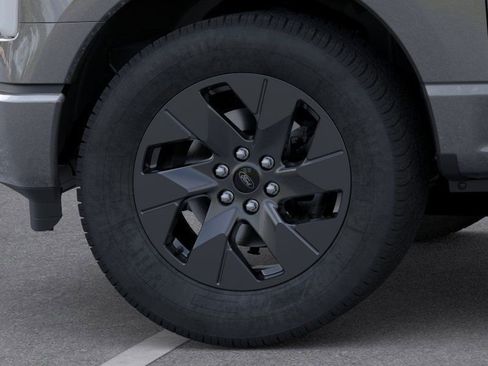 New 2025 Ford F150 Lightning Lariat image 19
