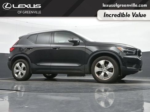 Used 2019 Volvo XC40 T5 Momentum AWD/4WD image 32
