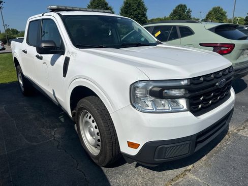 Used 2022 Ford Maverick XL FWD image 2