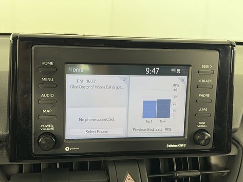 Used 2021 Toyota RAV4 LE AWD/4WD image 16