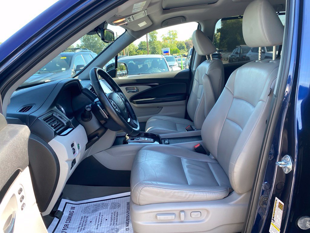 Used 2016 Honda Pilot Touring image 13