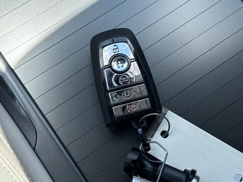 New 2026 Lincoln Nautilus Premier w/ Equipment Group 102A image 2