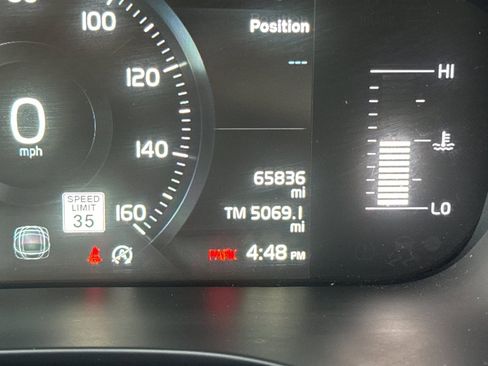 Used 2019 Volvo XC60 T5 Momentum w/ Protection Package Premier image 27