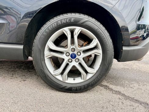 Used 2016 Ford Edge Titanium AWD/4WD image 38