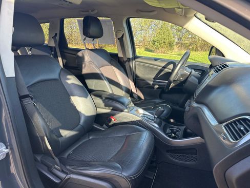 Used 2018 Dodge Journey Crossroad image 22
